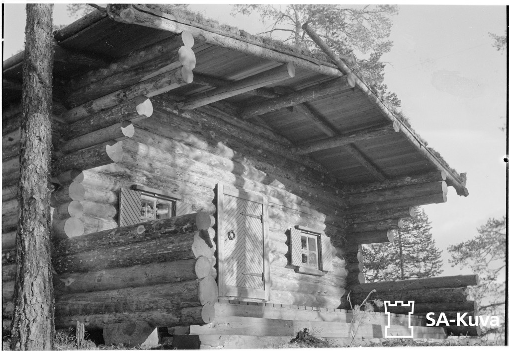 E.J. Raappanan komentopaikka Tiisksassa.